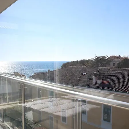 Panorama *